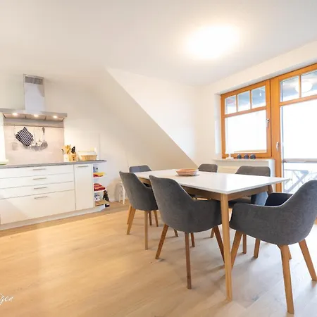Haus Sonnenblume - Ferienwohnung 6 * Putbus